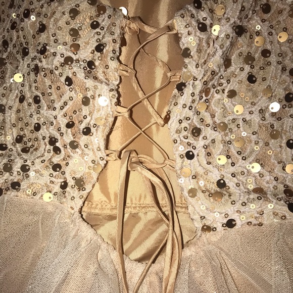 Junior’s Sequined Corset Dress/Prom Gown - Picture 5 of 8